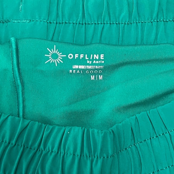 Aerie Women's OFFLINE Hot Stuff Low Rise Short-Green-Size Medium - Picture 6 of 9